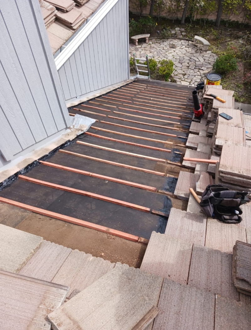 close up view of a Bay Area Re-Roofing
